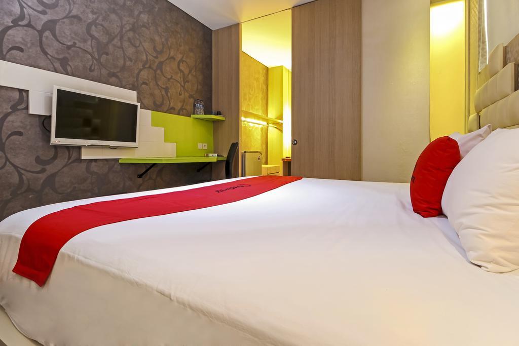 Reddoorz Plus Near Tugu Jogja Yogyakarta Esterno foto
